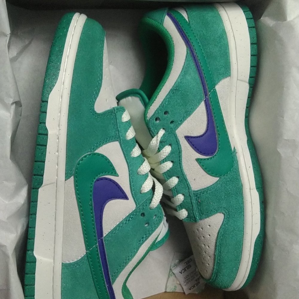 W NIKE DUNK LOW SE